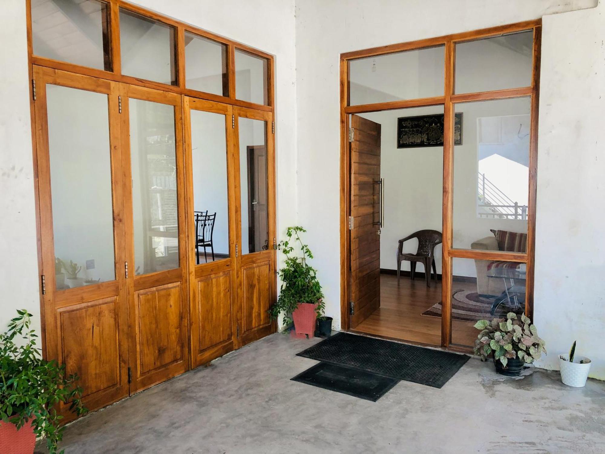 Star Holiday Home نوفارا إيلِيا المظهر الخارجي الصورة